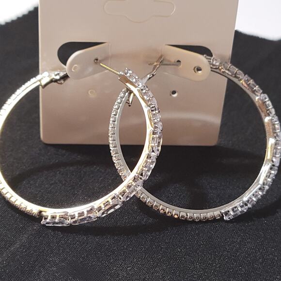 Stylish Silver Plated Hoop Earrings - Picture 11 of 11